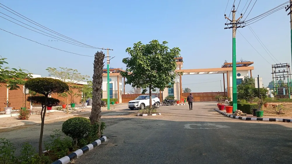 Internal road leading to the entrance gate of Lifestyle City township, Alwar Bypass Road, Bhiwadi