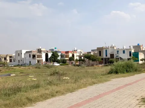 Vacant residential plot in Chanderlok City township