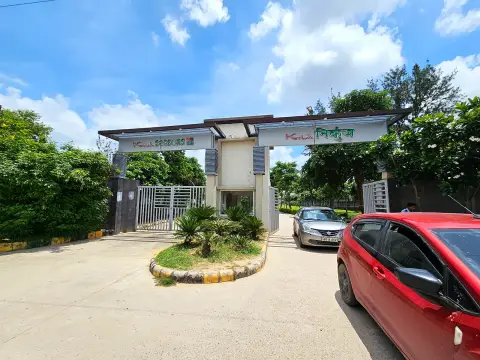 Entry gate of Krish Season township, Honda zone Tapukara